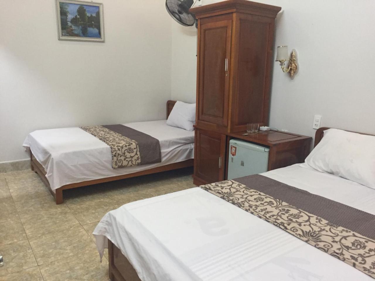 Anh Thuan Hotel 1 Cat Ba Island Exterior foto